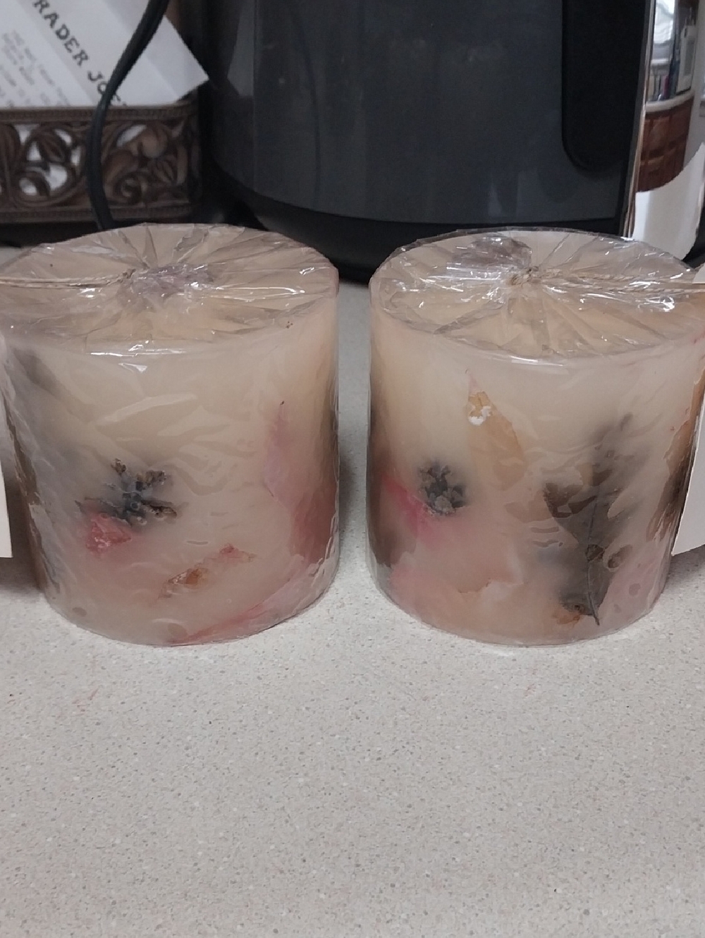 Eddie Bauer Cream Botanical Embedded Flower Pillar Candles (Set of 2)